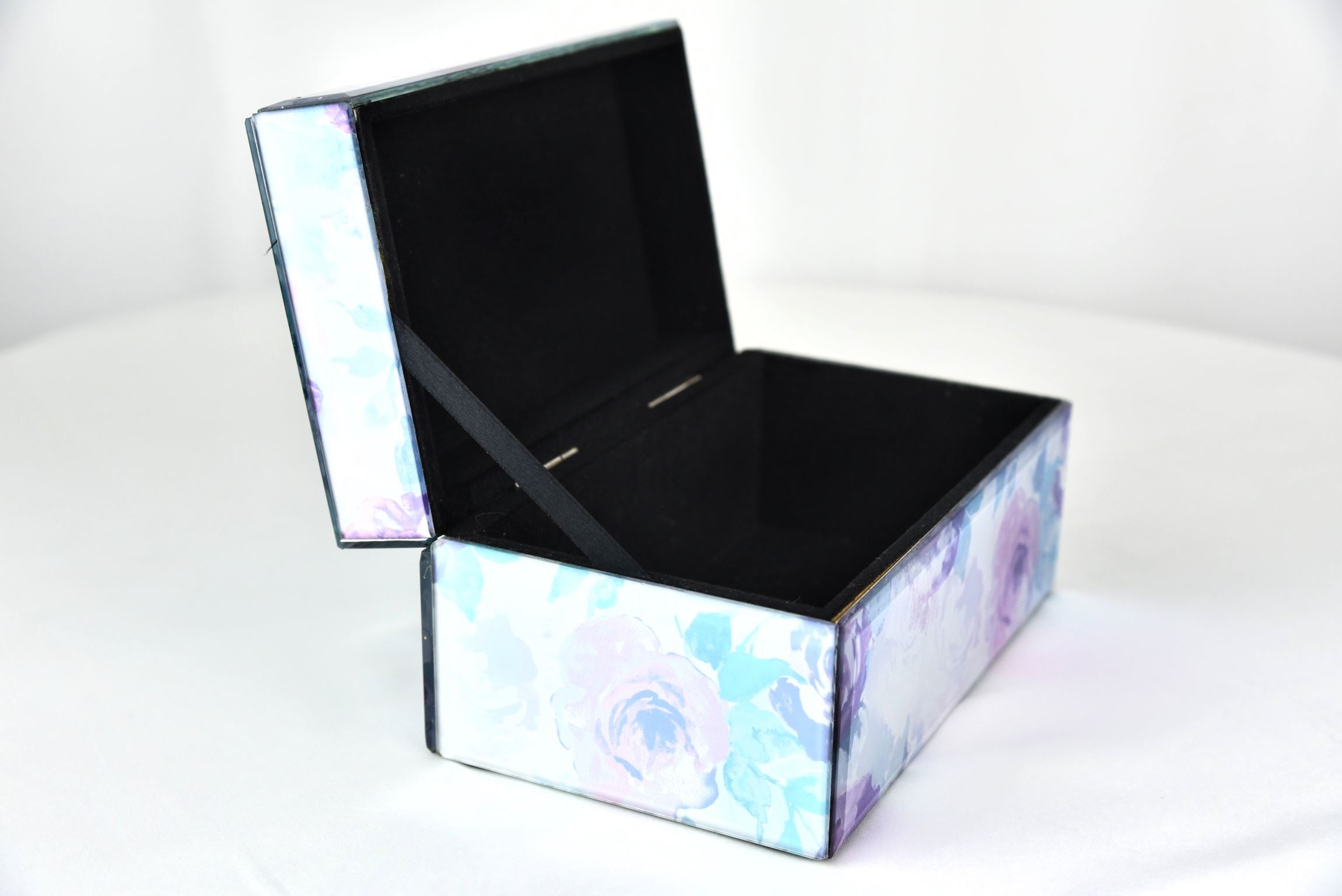 Handcrafted - Raisin Jewelry box - shopeeeys
