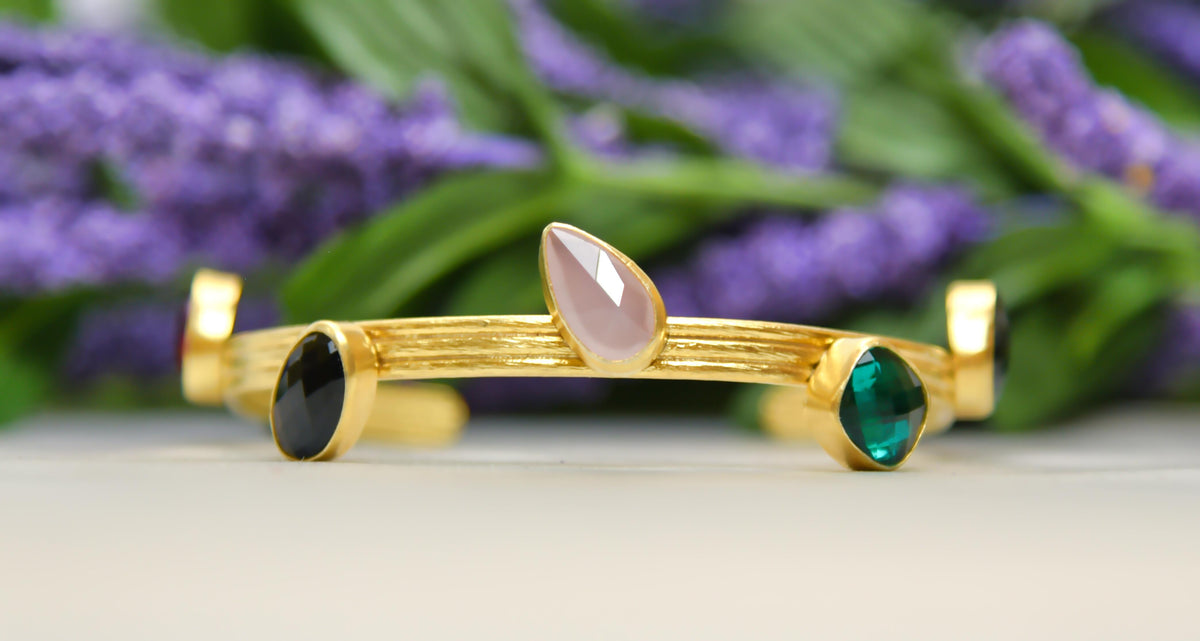 The Exquisite - 22 K gold platted handmade Bracelet with Fresh Green & Dark Brown color polished Stones